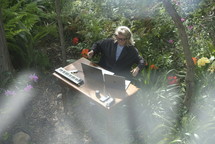 Karmina Šilec: DATA GARDEN