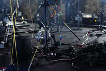 VISUALS / SET / COSTUME